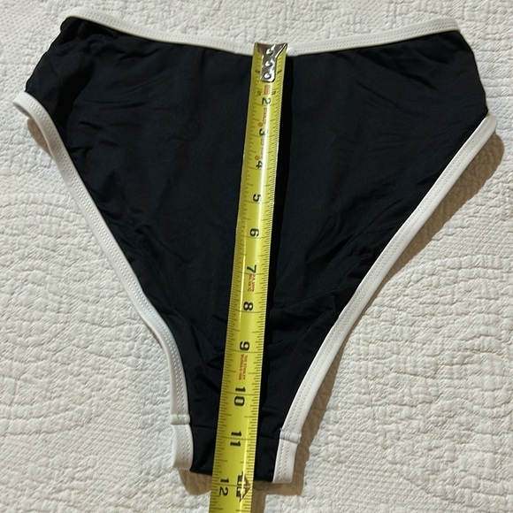 Aqua Bloomingdale’s exclusive Bikini Bottom. NWT. Small - Picture 9 of 9